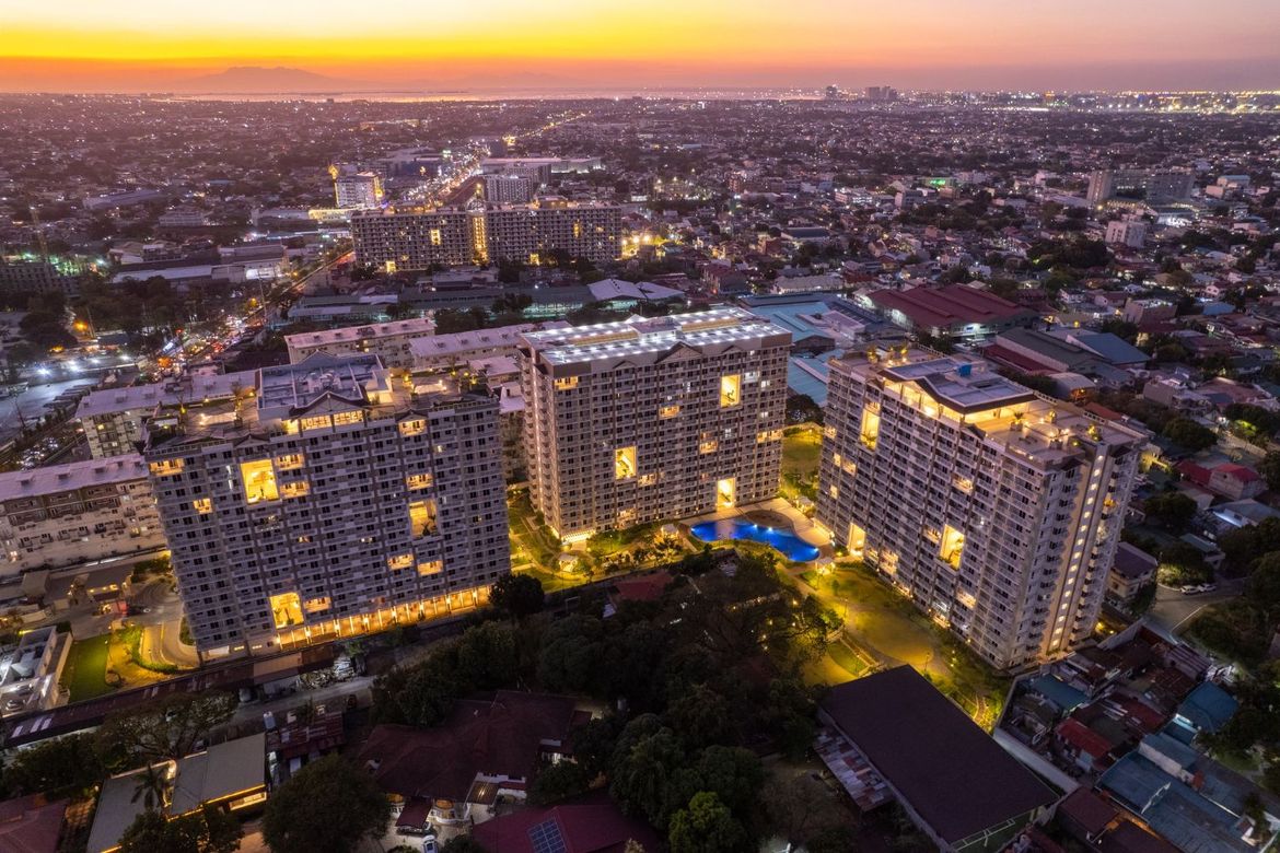 THE ATHERTON FEW UNITS LEFT! HURRY GET YOUR 2 BEDROOM UNIT FOR ONLY 21K MONTHLY