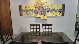 4 Bedroom House for sale in Moonwalk, Metro Manila