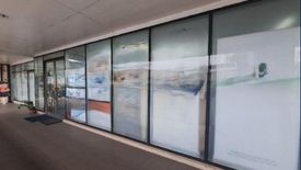 Land for rent in Bel-Air, Metro Manila near MRT-3 Buendia