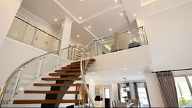 5 Bedroom House for rent in Poblacion, Metro Manila