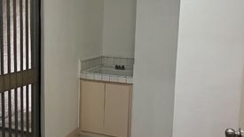 2 Bedroom Condo for rent in Urdaneta, Metro Manila near MRT-3 Ayala