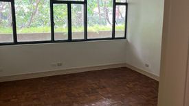2 Bedroom Condo for rent in Urdaneta, Metro Manila near MRT-3 Ayala