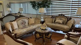 2 Bedroom Condo for rent in Urdaneta, Metro Manila near MRT-3 Ayala