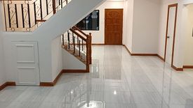 4 Bedroom House for sale in Talon Dos, Metro Manila