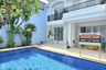 6 Bedroom House for sale in Ciputat, Banten