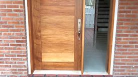 6 Bedroom House for rent in Pansol, Metro Manila