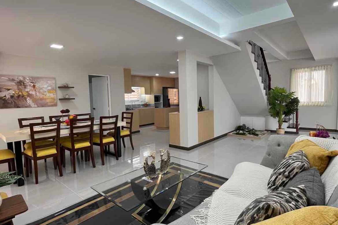 4 Bedroom Spacious House for Sale in Pampanga