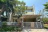 5 Bedroom House for sale in Kalisari, East Java
