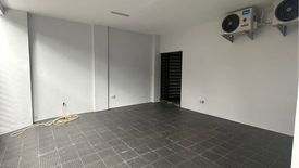 5 Bedroom House for sale in Moonwalk, Metro Manila