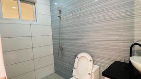 3 Bedroom Townhouse for sale in Central, Metro Manila near MRT-3 Quezon Avenue