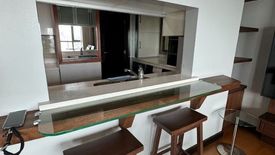 2 Bedroom Condo for rent in San Lorenzo, Metro Manila near MRT-3 Ayala