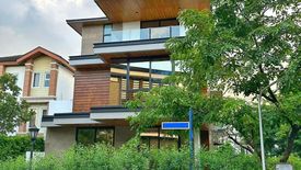 5 Bedroom House for sale in McKinley Hill, Metro Manila