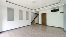 6 Bedroom Townhouse for sale in Guadalupe, Cebu