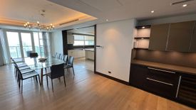 4 Bedroom Condo for sale in Urdaneta, Metro Manila near MRT-3 Ayala