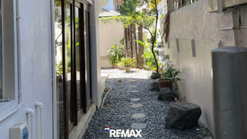 4 Bedroom House for rent in San Lorenzo, Metro Manila near MRT-3 Ayala
