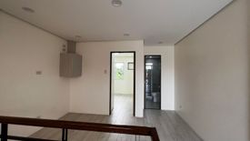 4 Bedroom Townhouse for sale in Kamuning, Metro Manila near MRT-3 Kamuning