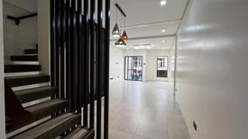 4 Bedroom Townhouse for sale in Kamuning, Metro Manila near MRT-3 Kamuning