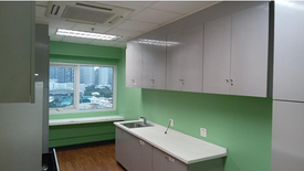 Office for rent in Highway Hills, Metro Manila near MRT-3 Boni