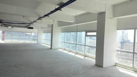 Office for rent in Highway Hills, Metro Manila near MRT-3 Boni