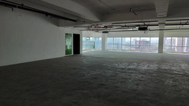 Office for rent in Highway Hills, Metro Manila near MRT-3 Boni