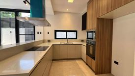 4 Bedroom House for sale in Batasan Hills, Metro Manila