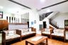 Rumah dijual dengan 4 kamar tidur di Dago, Jawa Barat