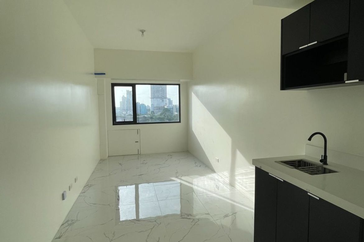 Elegant Condo in University of Santo Tomas - Pharmacy