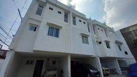 4 Bedroom Townhouse for sale in Quirino 2-A, Metro Manila near LRT-2 Anonas