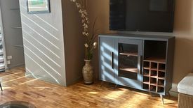 2 Bedroom Condo for sale in San Lorenzo, Metro Manila