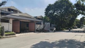 7 Bedroom House for sale in Moonwalk, Metro Manila