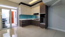 3 Bedroom Townhouse for sale in Pasong Tamo, Metro Manila