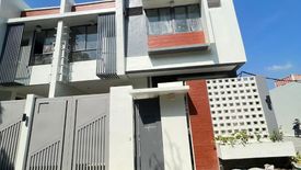 3 Bedroom Townhouse for sale in Bahay Toro, Metro Manila near LRT-1 Roosevelt