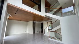 5 Bedroom House for sale in Mckinley West Village, Pinagsama, Metro Manila