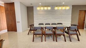 6 Bedroom House for sale in Almanza Dos, Metro Manila