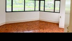 2 Bedroom Condo for rent in Urdaneta, Metro Manila near MRT-3 Ayala