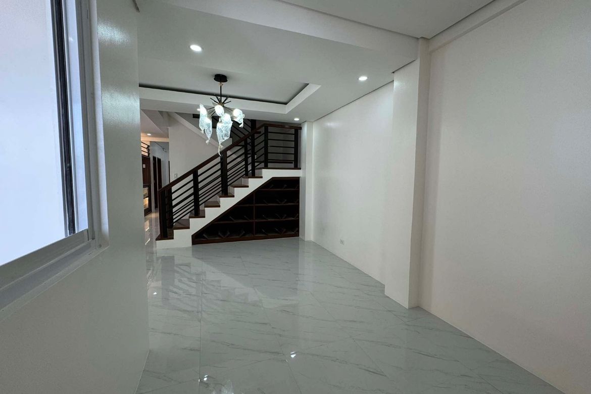 Move-In Ready Masterpiece: 4-Bedroom House with Inclusions in Hobart, Quezon City -Keziah