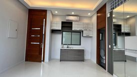 3 Bedroom Townhouse for sale in Bahay Toro, Metro Manila near LRT-1 Roosevelt
