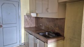 Condo for rent in Poblacion, Metro Manila