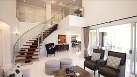 5 Bedroom House for rent in Poblacion, Metro Manila