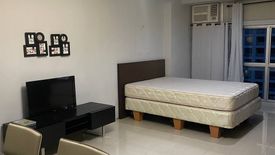 Condo for sale in San Lorenzo, Metro Manila near MRT-3 Ayala