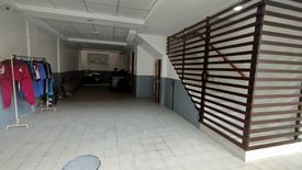 3 Bedroom Townhouse for sale in Pinyahan, Metro Manila near MRT-3 Kamuning