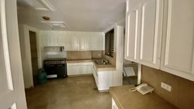 3 Bedroom Condo for rent in Urdaneta, Metro Manila near MRT-3 Ayala