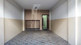 4 Bedroom Townhouse for sale in Central, Metro Manila