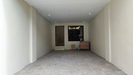 4 Bedroom Townhouse for sale in Central, Metro Manila