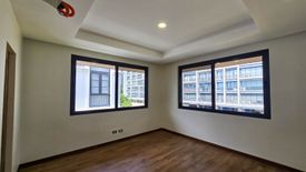 5 Bedroom House for rent in Mckinley West Village, Pinagsama, Metro Manila