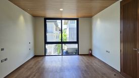 5 Bedroom House for rent in Mckinley West Village, Pinagsama, Metro Manila