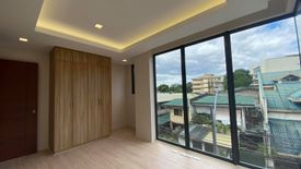 3 Bedroom Townhouse for sale in Central, Metro Manila