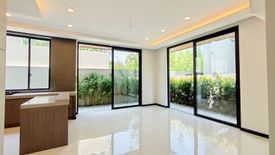 5 Bedroom House for sale in BF Homes, Metro Manila