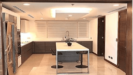 3 Bedroom Condo for rent in Two Roxas Triangle, Urdaneta, Metro Manila near MRT-3 Buendia