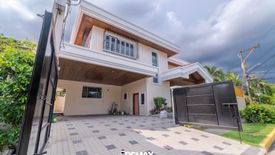 5 Bedroom House for rent in Magallanes Village, Magallanes, Metro Manila near MRT-3 Magallanes